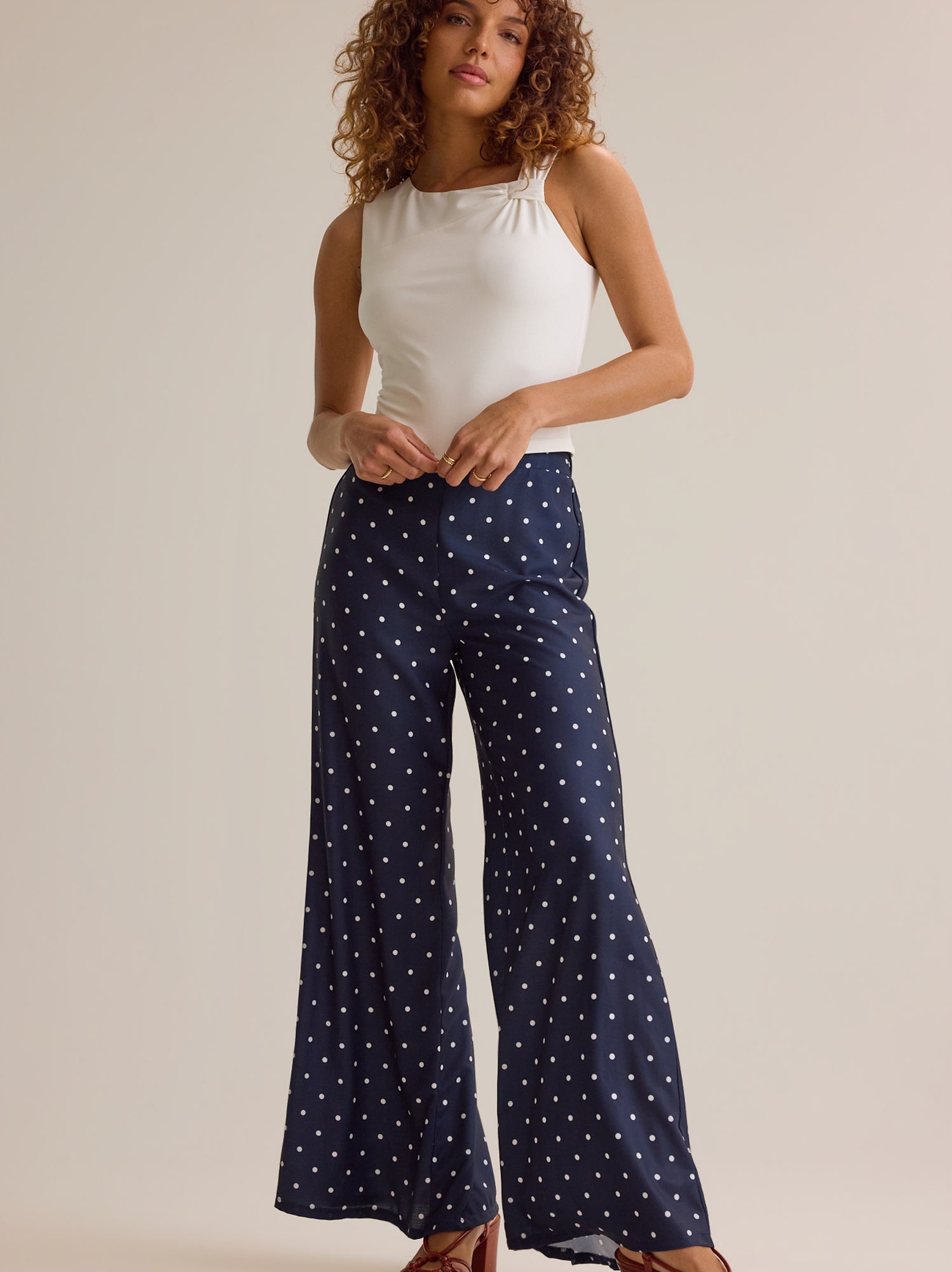 Bree Knot Shoulder Tank