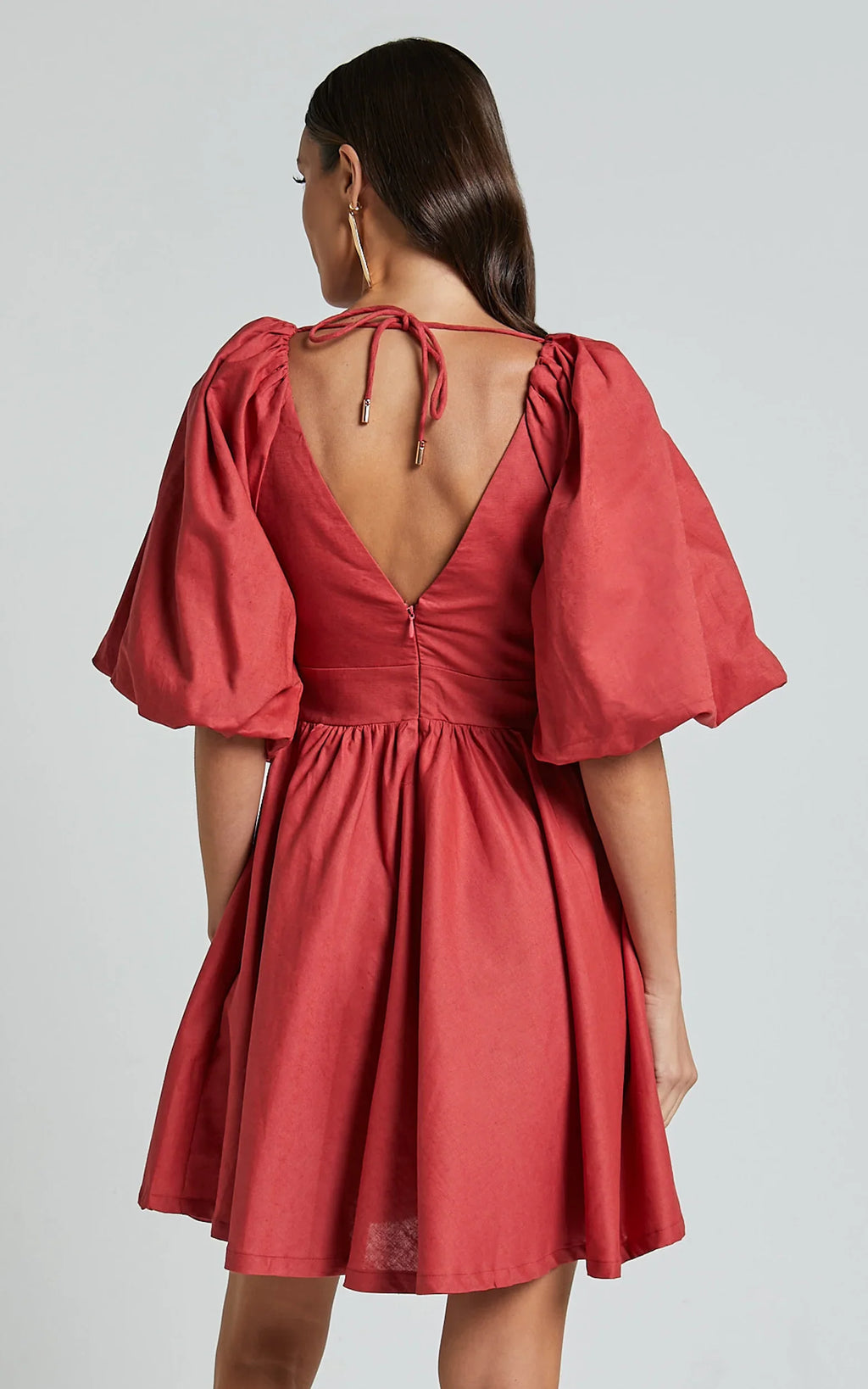 Amalie The Label - Penelopia Linen Look Blend Puff Sleeve Twist Bodice Mini Dress - In Vermilion
